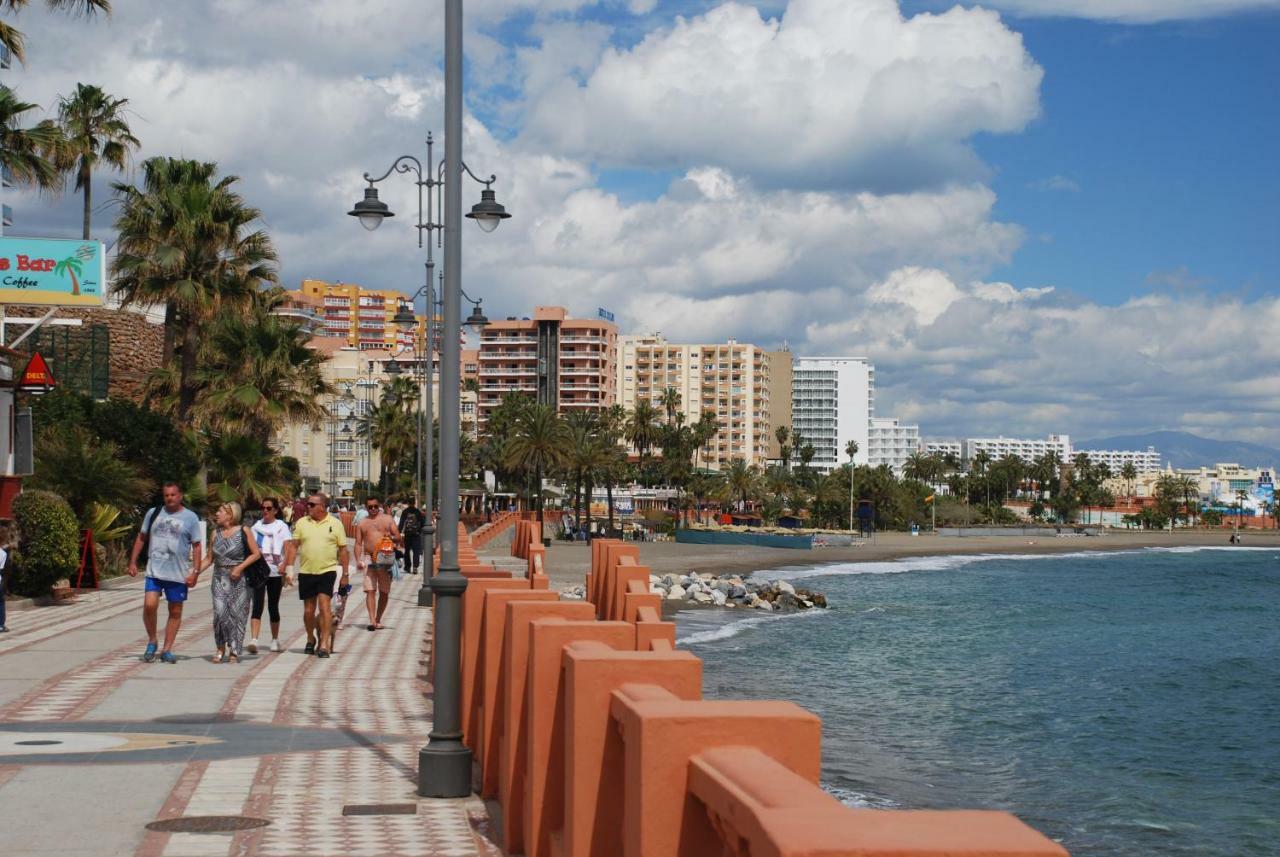 Cozy Apartment With First Line Seaview In Perfect Location, Near The Marina Benalmádena Exterior foto