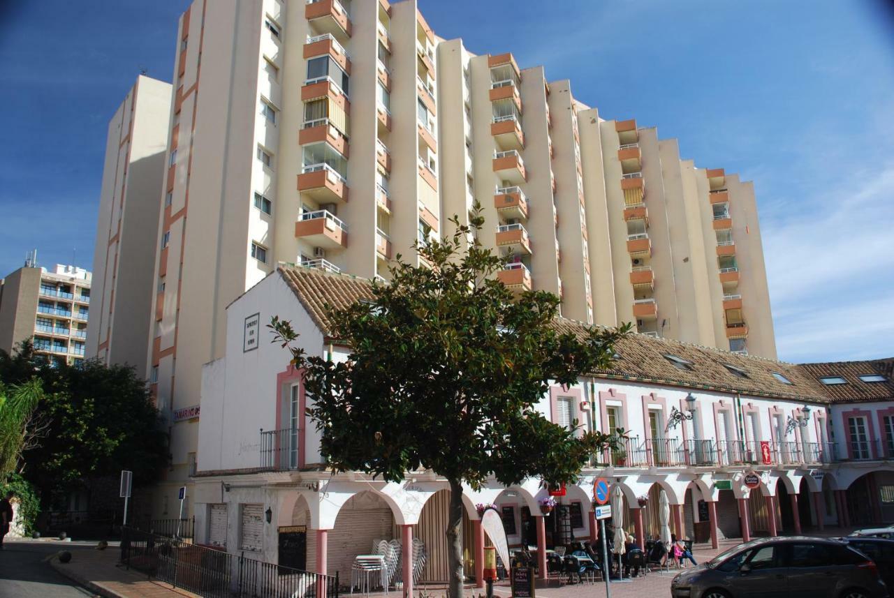Cozy Apartment With First Line Seaview In Perfect Location, Near The Marina Benalmádena Exterior foto